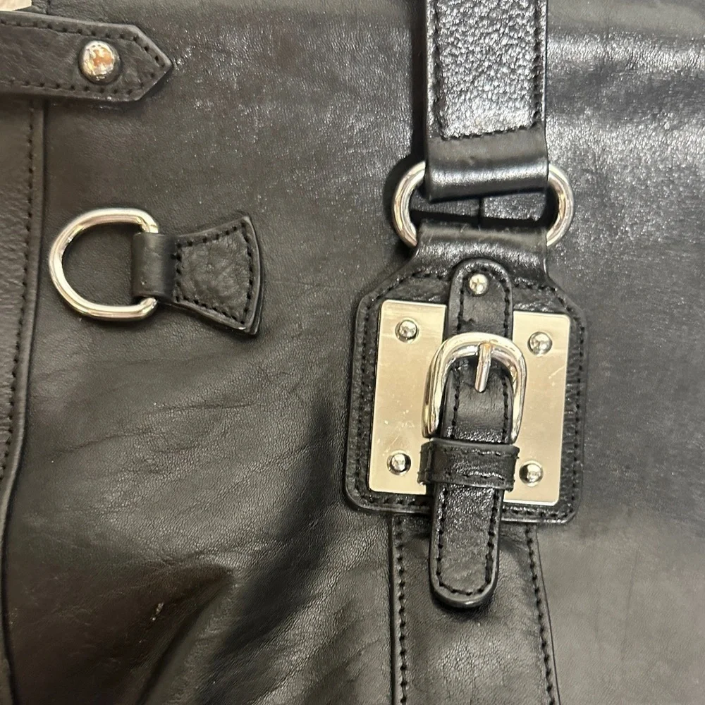 Wilsons Leather Black Messenger Bag